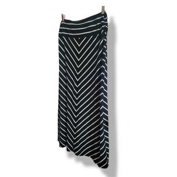 🌿Vintage Faded Glory Black & White Striped Maxi Skirt - Women’s Medium - Picture 4 of 10